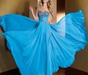 A-Line/Elegant Sweetheart Sleeveless Floor-Length Applique Chiffon Prom Dresses